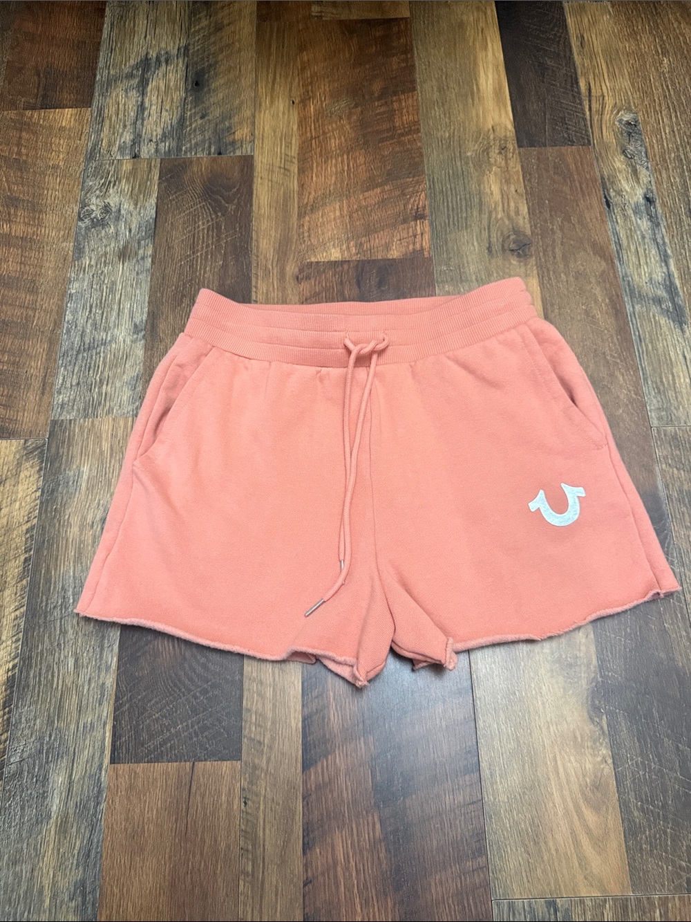 True Religion Women’s Peach Fleece Sweat Shorts Logo Drawstring Size Medium